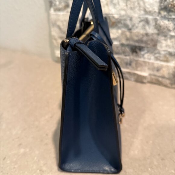 AUTH Marc Jacobs Mini Grind Tote Navy Pebbled Leather w/ Lock/Key Charms & COA - Picture 9 of 13